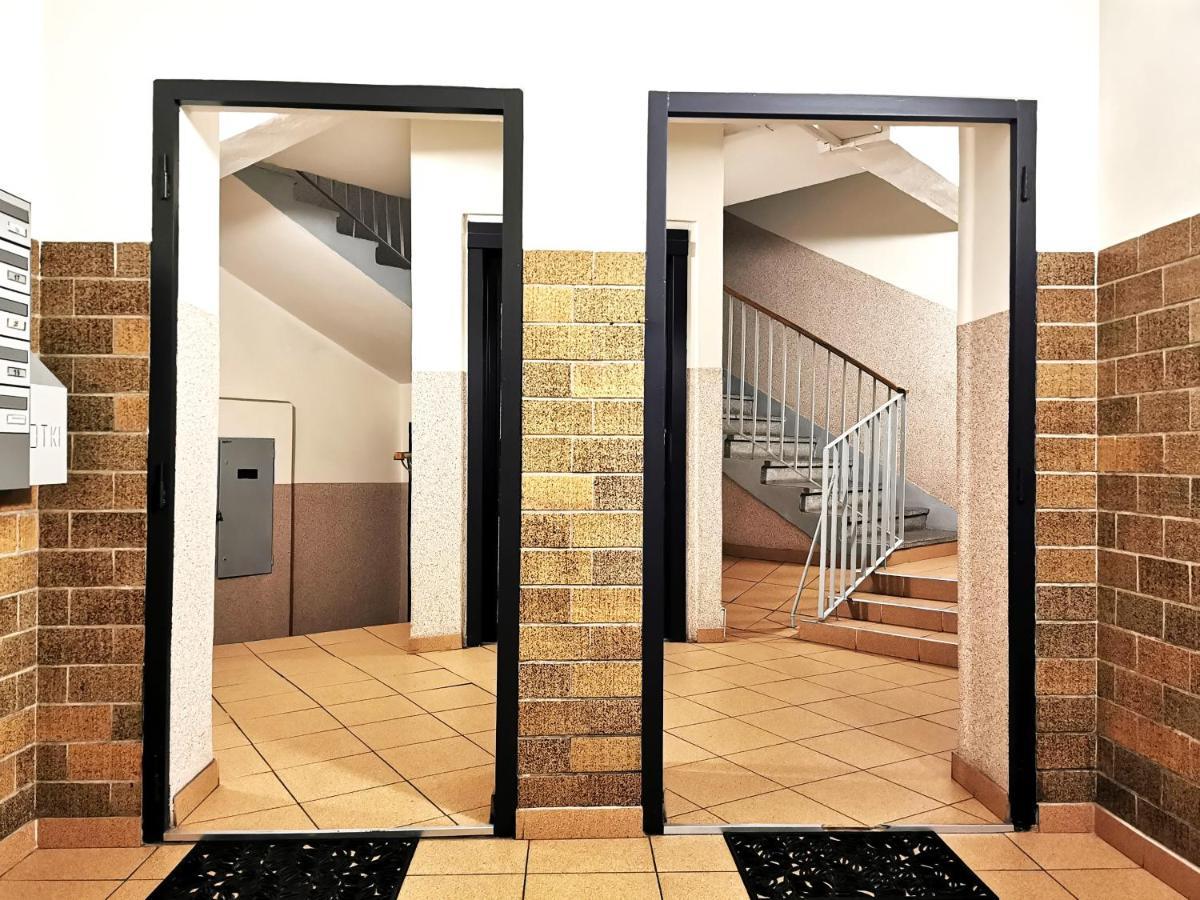 Nozownicza Apartment ~ Self Check-In 24H ~ Lift Вроцлав Екстериор снимка
